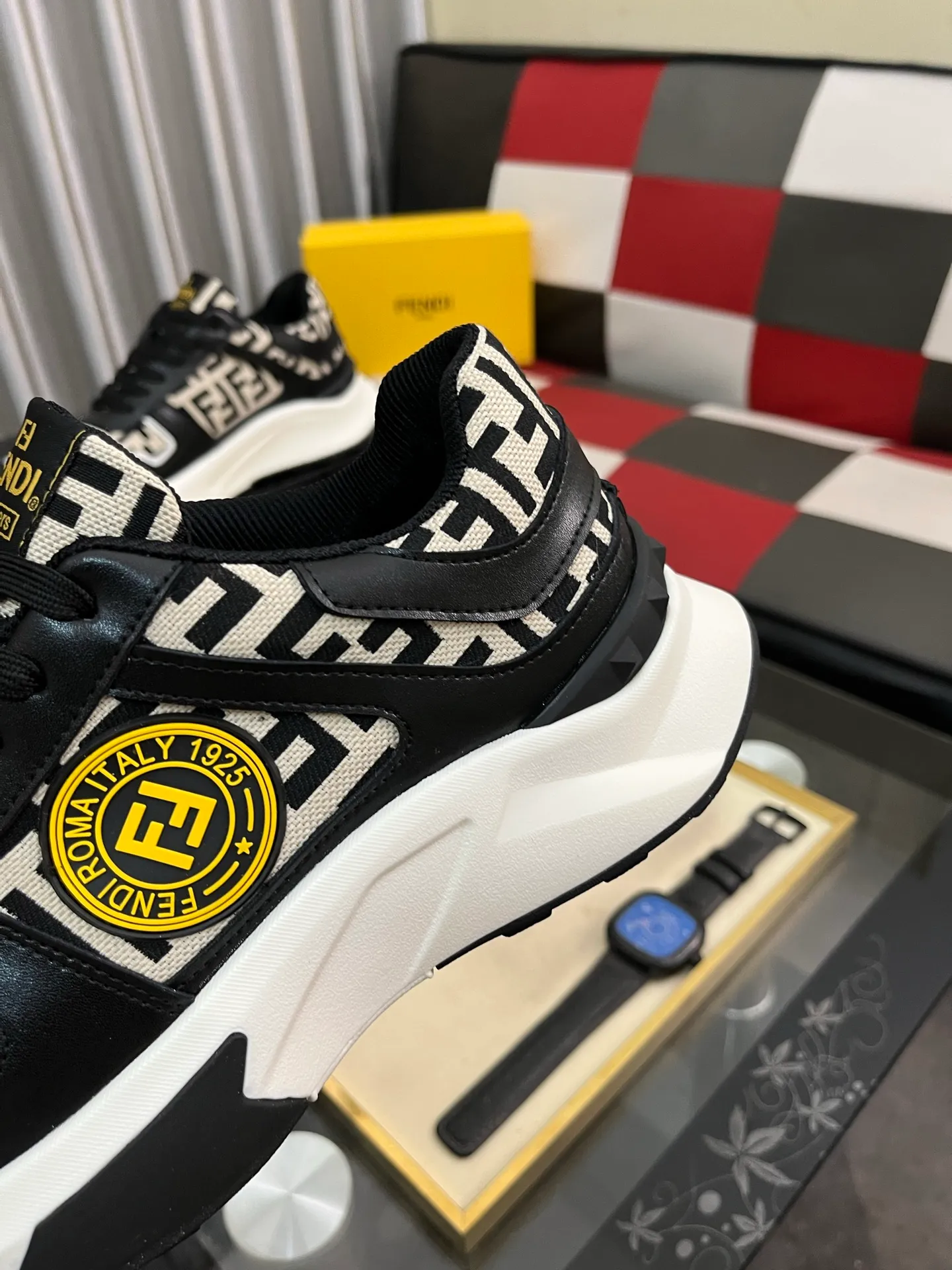 Men's shoes 💰458⌚️⌚️【FENDI】original quality.~ Unique modern style sneakers. 🏃A must-have casual shoe for trendy men😍😍 Original brand imported from Italy, imported original leather, sheep lining (refuses to discolor and grind feet) Sole: Original sole provided by the original factory, French lazy style design ⚠️Fit to the feet, original quality, super comfortable original sole. Just like shooting the real thing 🎬The real thing is better Code number: 38-444️⃣Colors available